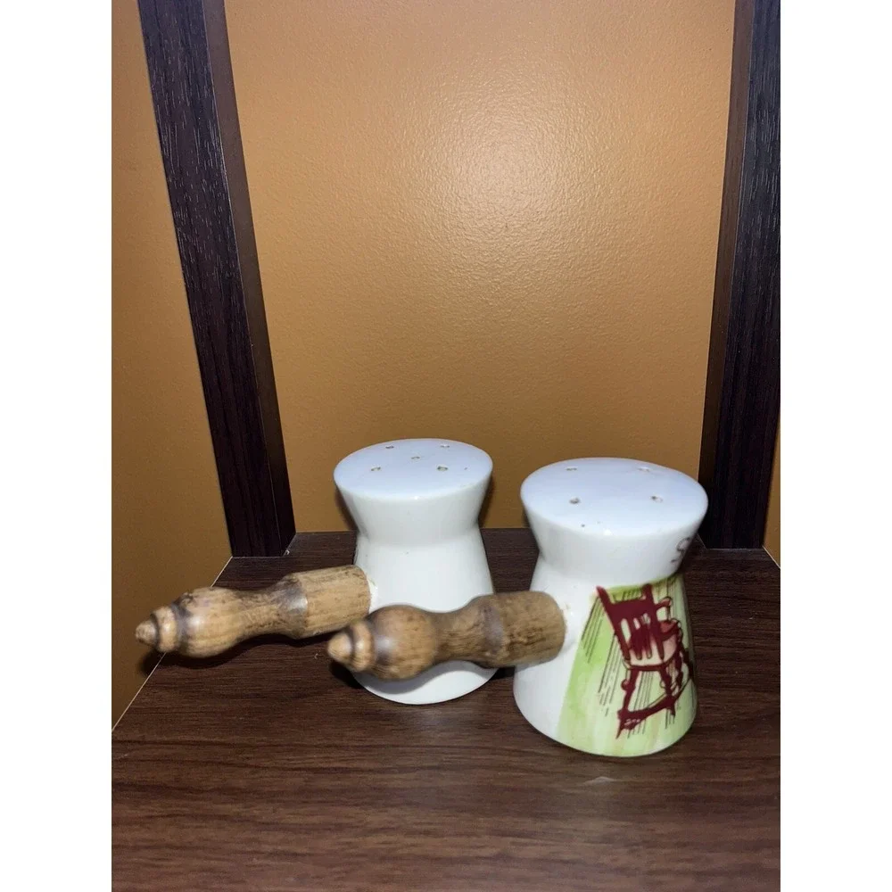 Davar Salt & Pepper Shakers ,Ceramic ,made In Japan Wood Handles brass‎ Vintage